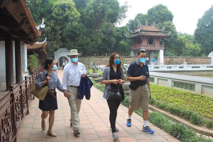Thủ tướng chỉ đạo tăng cường công tác phòng, chống dịch dịp Tết Nguyên đán và mùa lễ hội 2023