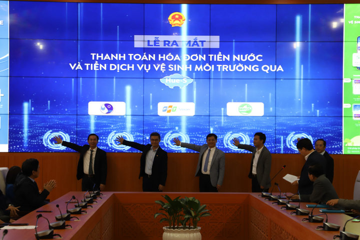 Thanh toán hóa đơn tiền nước và tiền dịch vụ vệ sinh môi trường qua Hue-s
