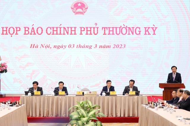 Kinh tế vĩ mô tiếp tục ổn định, tập trung tháo gỡ vướng mắc, khó khăn cho các loại thị trường, nhất là bất động sản