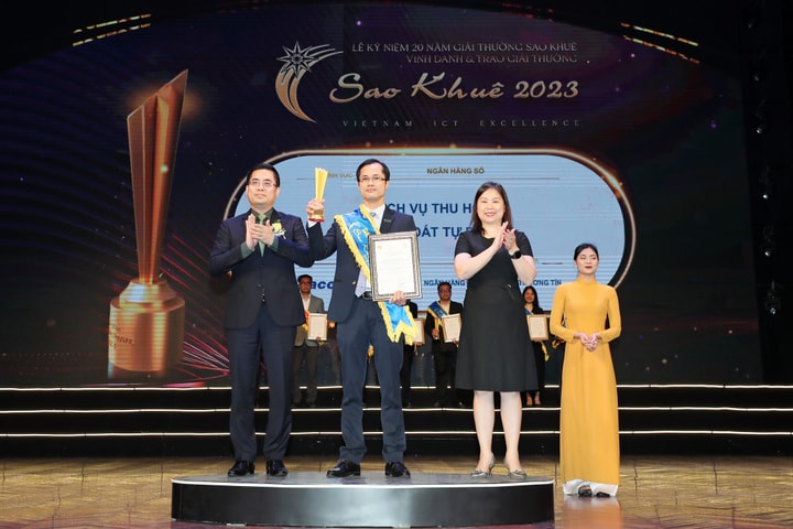 Sacombank nhận giải thưởng Sao Khuê năm thứ 3 liên tiếp
