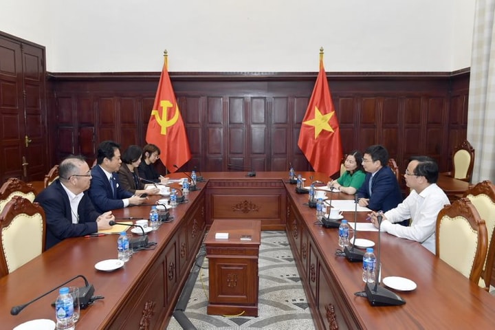 Phó Thống đốc Phạm Thanh Hà tiếp Chủ tịch kiêm Tổng Giám đốc điều hành Mizuho Bank, Ltd.