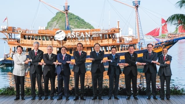 “Một ASEAN Tầm vóc: Tâm điểm của Tăng trưởng”