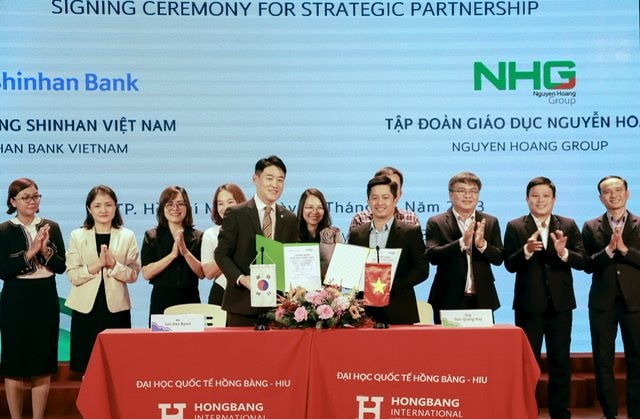 Ngân hàng Shinhan Việt Nam hợp tác cùng Tập đoàn Nguyễn Hoàng cung cấp chương trình tài trợ học phí đặc biệt với lãi suất 0%