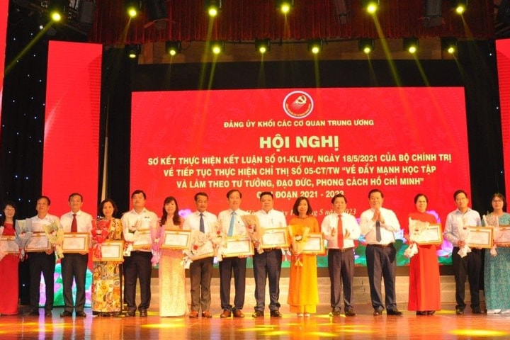 Đảng ủy Khối các cơ quan Trung ương sơ kết thực hiện Kết luận số 01-KL/TW của Bộ Chính trị