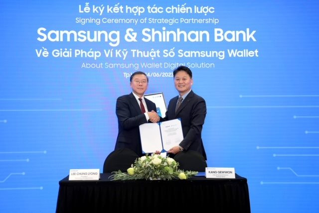 Samsung Việt Nam hợp tác với Shinhan Việt Nam mang Samsung Wallet đến gần với người dùng Việt