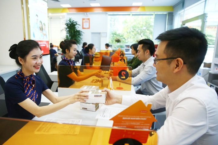 Lãi suất tiền gửi tiết kiệm tháng 4/2024: Tiếp tục giảm mạnh, tạo điều kiện giảm lãi suất cho vay