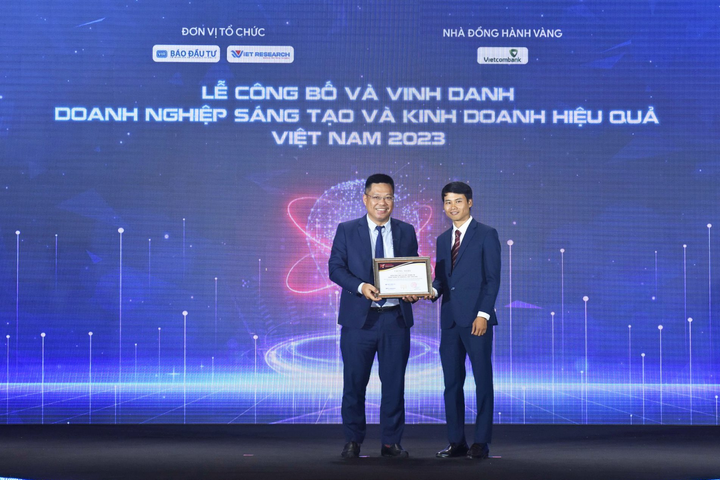Sacombank được bình chọn là Doanh nghiệp hoạt động hiệu quả