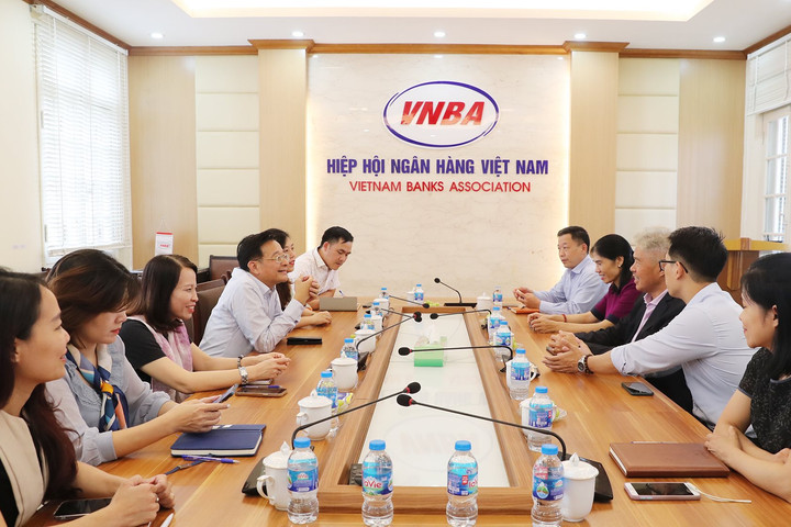 Tổng Thư ký Hiệp hội Ngân hàng ASEAN đến thăm Hiệp hội Ngân hàng Việt Nam