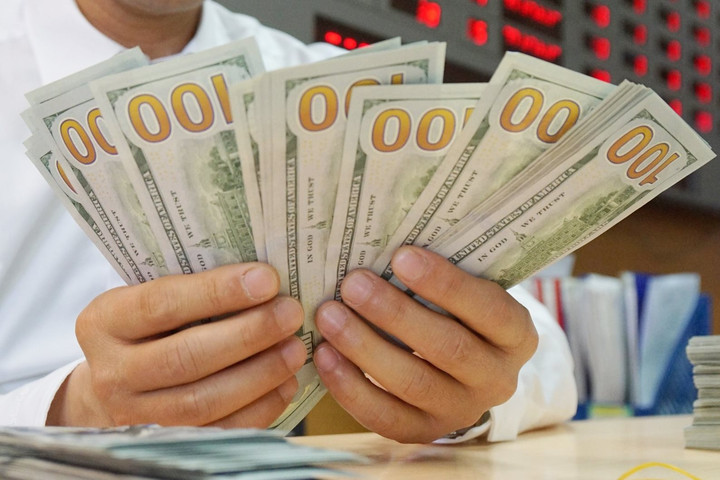 Ngày 17/8: Tỷ giá trung tâm tăng 25 đồng