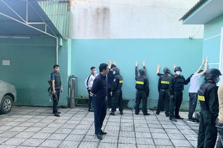 Triệt phá đường dây đánh bạc qua mạng quy mô hơn 100 tỷ đồng