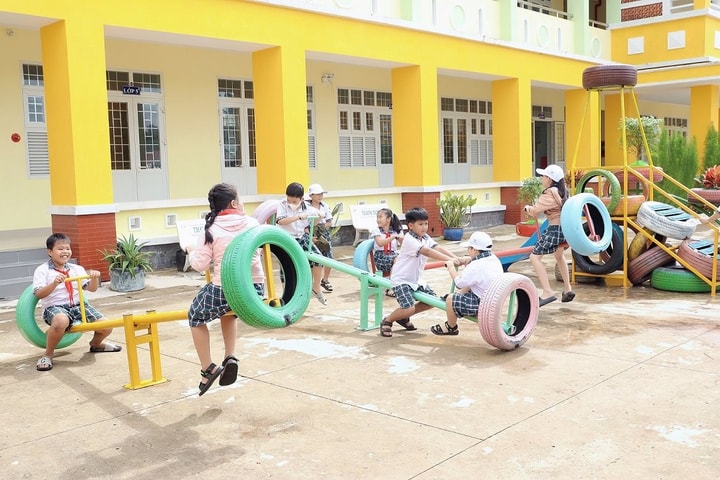 Chương trình “Toyota chung tay xanh hóa học đường” năm 2023 chính thức khởi động