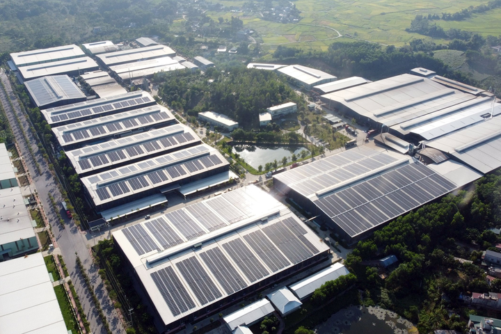 ADB và Greenyellow ký thỏa thuận về điện mặt trời áp mái