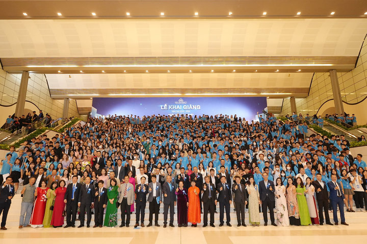 Trường Đại học CMC khai giảng năm học mới, chào đón 1.000 tân sinh viên