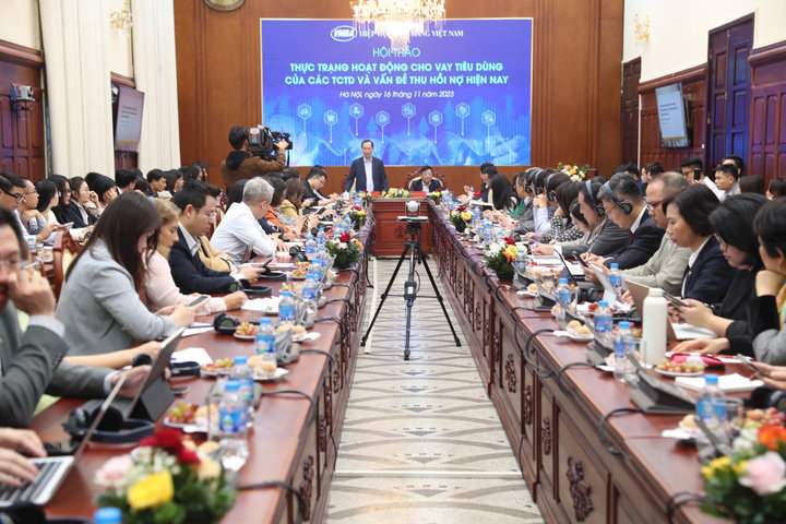 Cho vay tiêu dùng tăng chậm nhất trong 5 năm