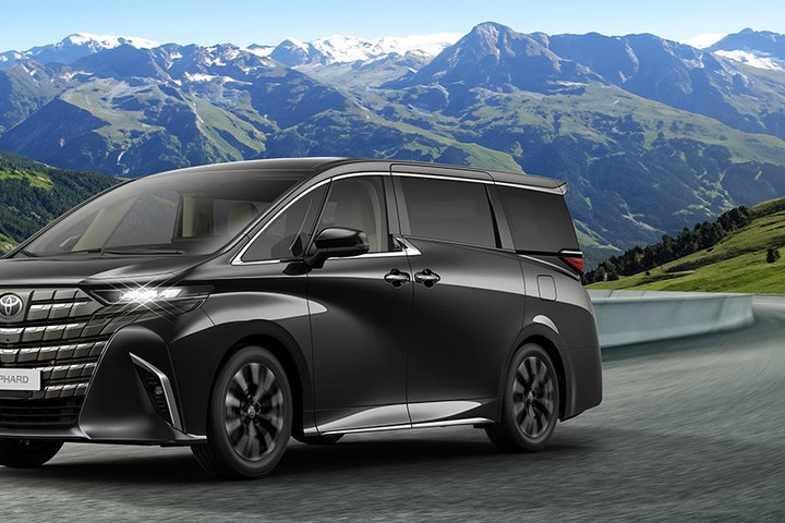 Toyota Việt Nam giới thiệu Alphard hoàn toàn mới 2023