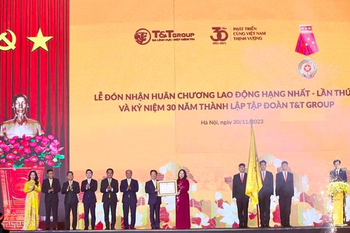 T&T Group đón nhận Huân chương Lao động hạng Nhất lần thứ 3 và kỷ niệm 30 năm thành lập tập đoàn