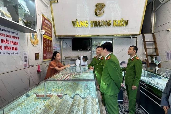 Lắp đặt hệ thống chuông báo tội phạm tại cơ sở kinh doanh vàng, bạc