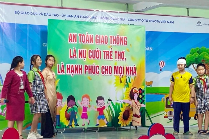Toyota Việt Nam triển khai chương trình Toyota cùng em học An toàn giao thông năm học 2023 – 2024