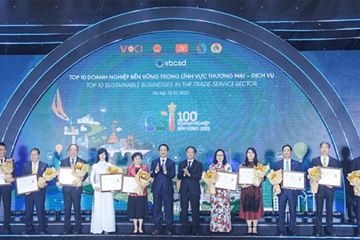 Công bố 100 doanh nghiệp bền vững tại Việt Nam năm 2023