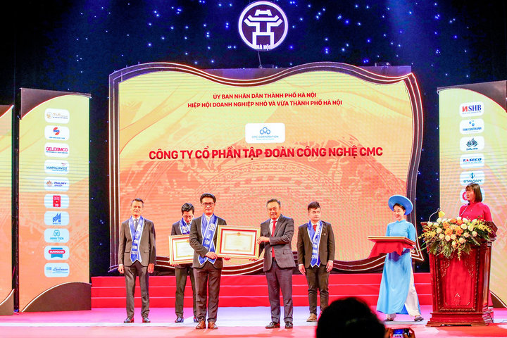 Tập đoàn Công nghệ CMC nhận Bằng khen của Thủ tướng Chính phủ