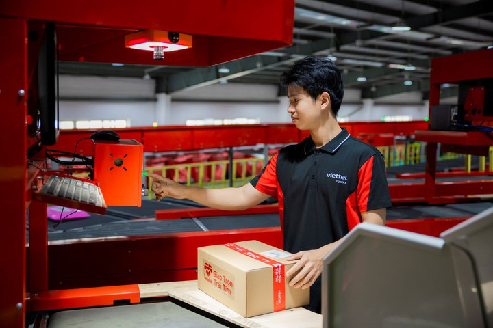 Gần 122 triệu cổ phiếu Viettel Post được chấp thuận niêm yết trên HOSE