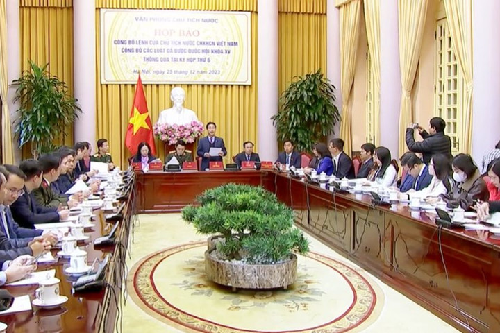 Công bố lệnh của Chủ tịch nước công bố 7 luật được Quốc hội Khóa XV thông qua tại Kỳ họp thứ 6
