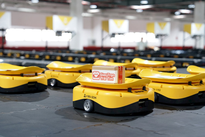Viettel Post khai trương tổ hợp công nghệ chia chọn thông minh đầu tiên của Việt Nam