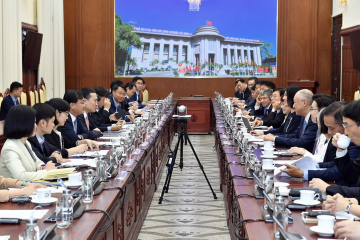Phó Thống đốc Phạm Quang Dũng tiếp và làm việc với Nhóm Công tác Ngân hàng (BWG)