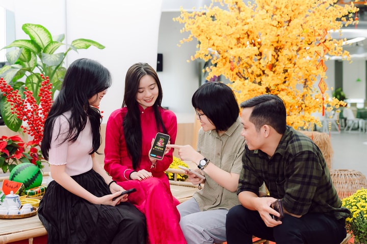MoMo “lì xì đậm” 100 miếng vàng 0,5 chỉ ngày Vía Thần Tài trên Lắc Xì 2024