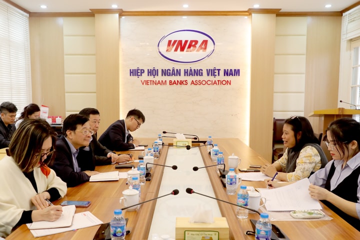 Hiệp hội Ngân hàng làm việc với Đại sứ quán Ấn Độ tại Việt Nam