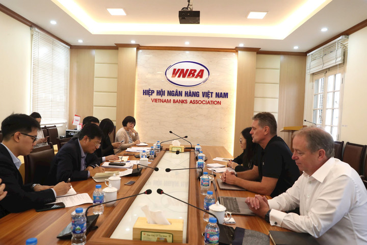 Hiệp hội Ngân hàng làm việc với Tập đoàn cung cấp giải pháp bảo mật Transmit Security