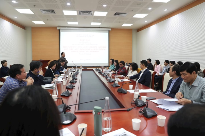 Phát triển và vận hành cơ chế bán buôn tín dụng cho các tổ chức tài chính vi mô