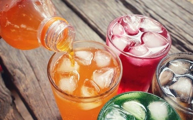 Quan điểm trái chiều xung quanh việc tăng thuế với đồ uống có đường