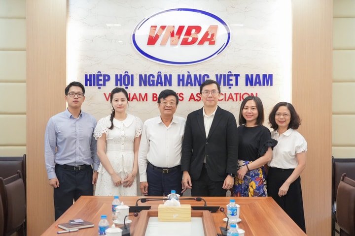 Hiệp hội Ngân hàng Việt Nam làm việc với Cơ quan Tiền tệ Singapore