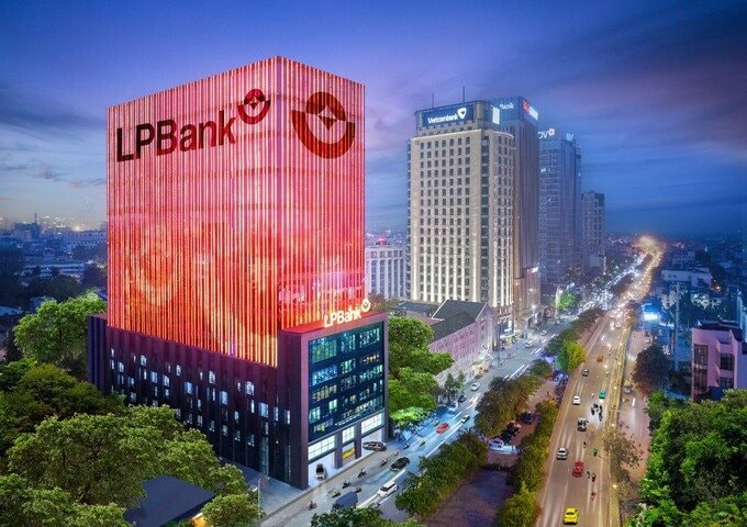 LPBank thay đổi thời gian tổ chức Đại hội đồng cổ đông bất thường 2024