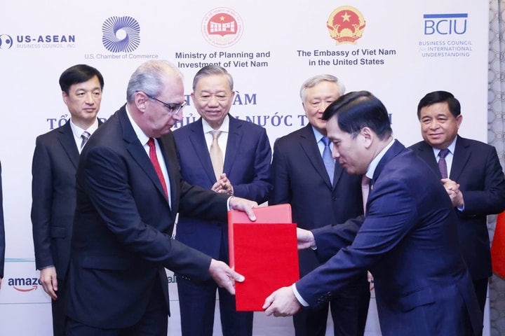 Vietjet và Honeywell thỏa thuận trị giá 1,1 tỷ USD, dấu mốc phát triển xanh tiến tới sử dụng năng lượng sạch