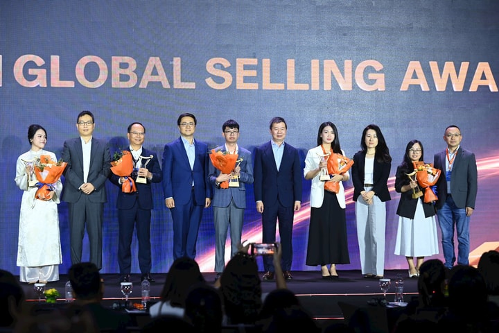 Amazon Global Selling Việt Nam vinh danh các đối tác bán hàng, thúc đẩy tăng trưởng tại Hội nghị TMĐT xuyên biên giới 2024