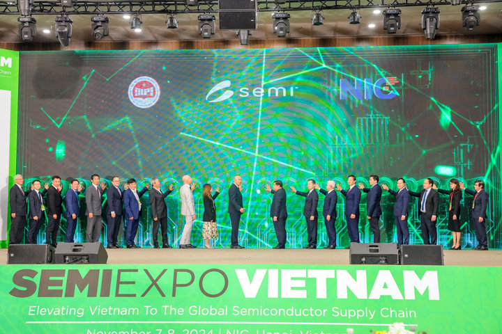 CMC khẳng định vị thế tại triển lãm ngành công nghiệp bán dẫn Việt Nam 2024