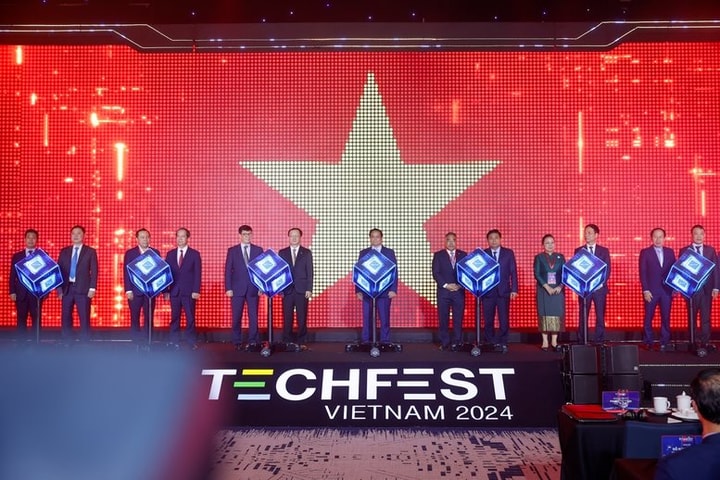 Thủ tướng Phạm Minh Chính dự ngày hội khởi nghiệp đổi mới sáng tạo năm 2024