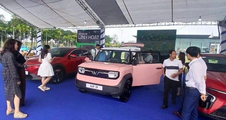 Các hãng ô tô tưng bừng khuyến mại kích cầu tiêu dùng dịp Tết Ất Tỵ