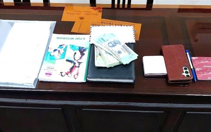 Bắt đối tượng cho vay lãi nặng, với lãi suất lên đến 85.000 đồng/triệu đồng/ngày