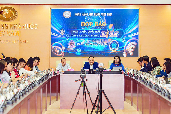 Chuyển đổi số ngành Ngân hàng: Xây dựng hệ sinh thái số thông minh trong kỷ nguyên mới