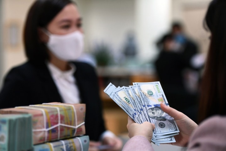 Ngày 28/4: Tỷ giá trung tâm giảm 2 đồng