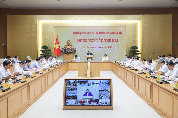 Chậm nhất năm 2027 phải thiết kế, chế tạo, kiểm thử một số chíp bán dẫn cần thiết