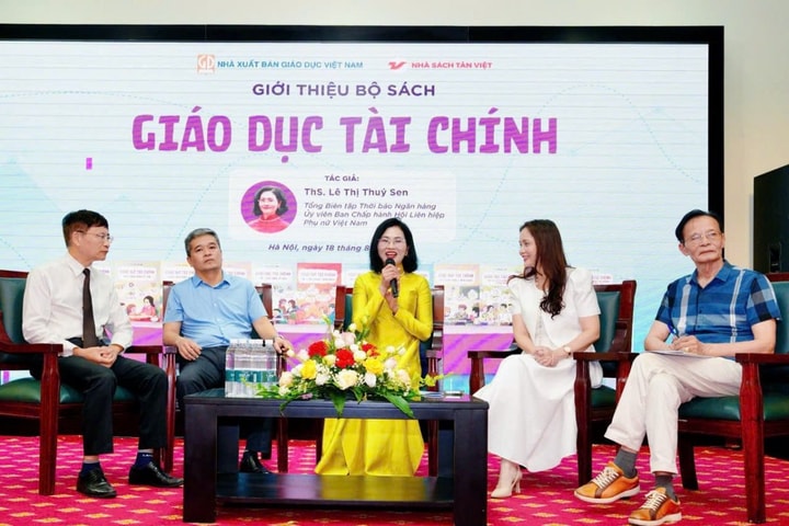 Ra mắt bộ sách bộ sách “Giáo dục tài chính” cho học sinh từ lớp 1 đến lớp 12
