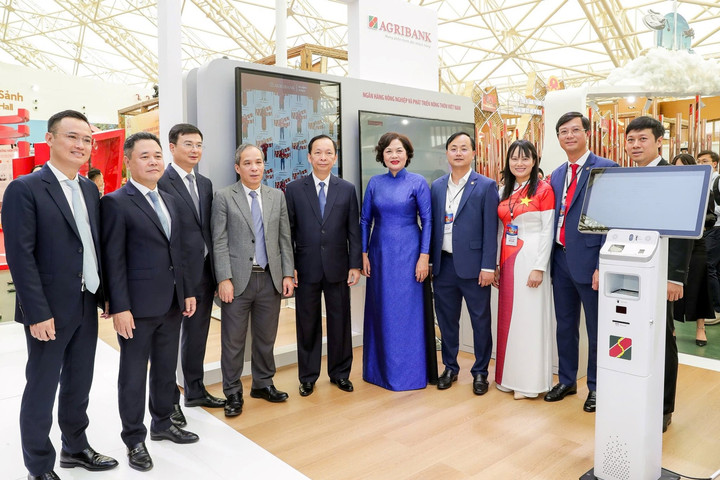 Agribank tiến tới phủ sóng Giải pháp Quầy giao dịch thông minh đến hơn 2.200 điểm giao dịch trên toàn quốc
