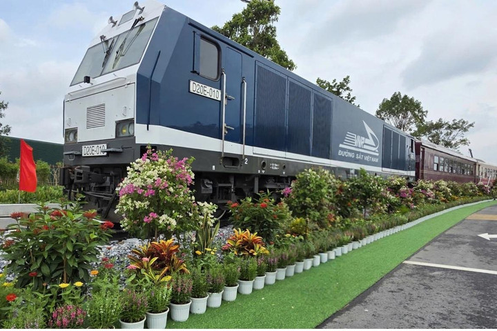 Chính thức mở bán vé tàu Tết Bính Ngọ 2026 rộng rãi từ ngày 20/9/2025