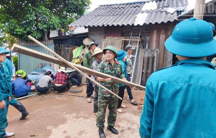 Thứ trưởng Bộ NN&MT Phùng Đức Tiến: “Cần hình thành nền văn hóa phòng tránh thiên tai”