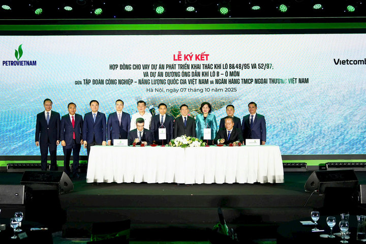 Petrovietnam và Vietcombank ký kết hợp đồng tín dụng hơn 1 tỷ USD cho Chuỗi dự án khí điện Lô B – Ô Môn
