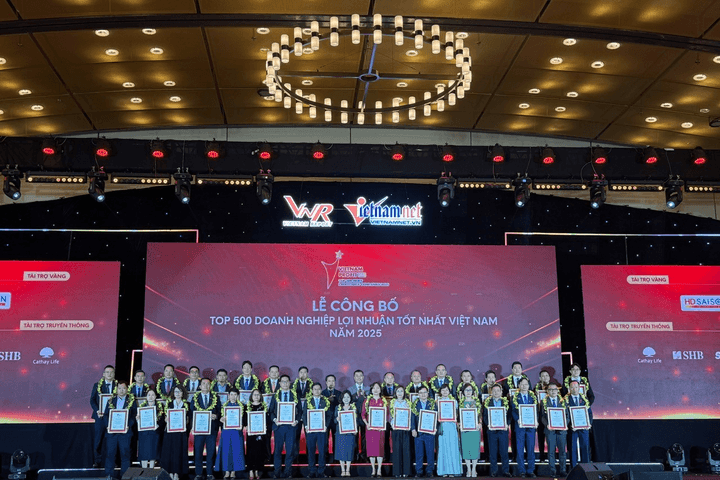 Tôn vinh Top 500 Doanh nghiệp lợi nhuận tốt nhất Việt Nam năm 2025